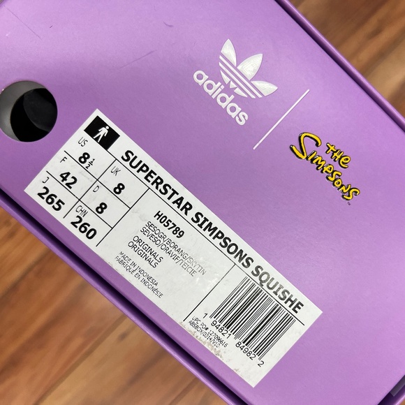 Adidas X Simpsons Superstar Squishe - Picture 3 of 5